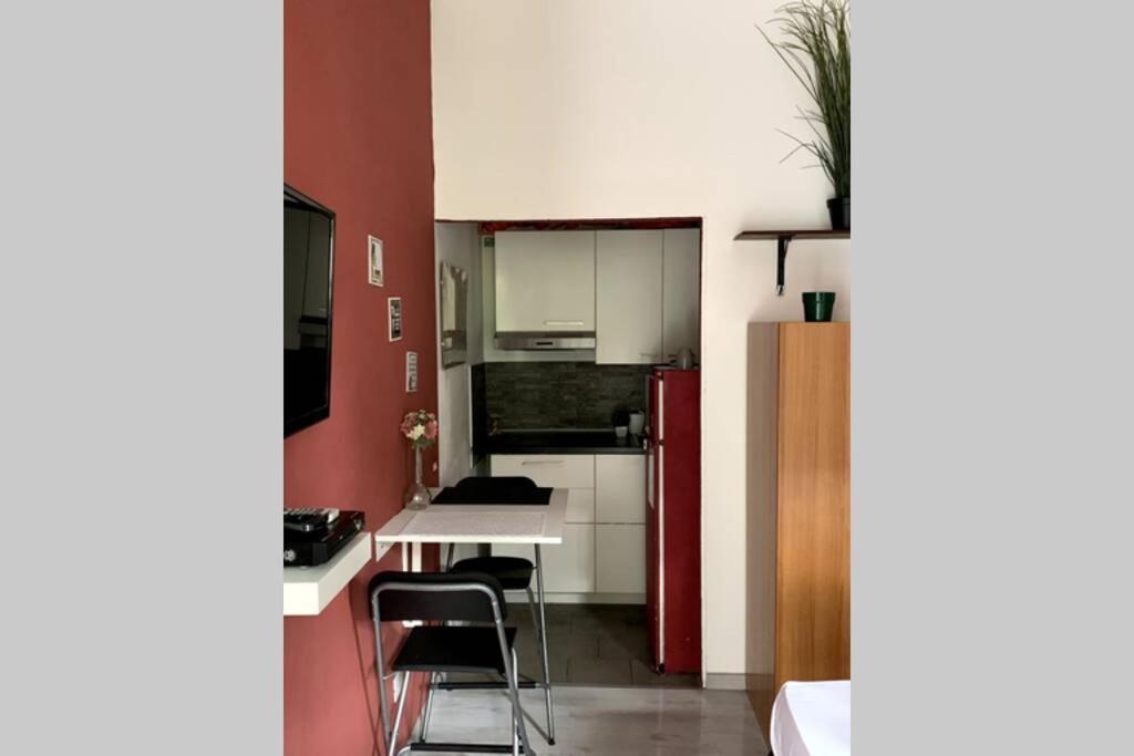 "Little Sicilian Home"-Room With A Private Bathroom & Kitchen -Fridge - And Shared A Beautiful Terrace On Hostel Taormina Center Bagian luar foto