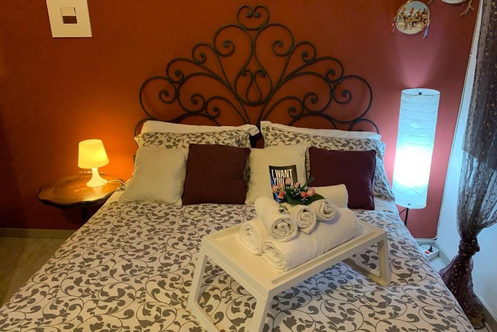 "Little Sicilian Home"-Room With A Private Bathroom & Kitchen -Fridge - And Shared A Beautiful Terrace On Hostel Taormina Center Bagian luar foto