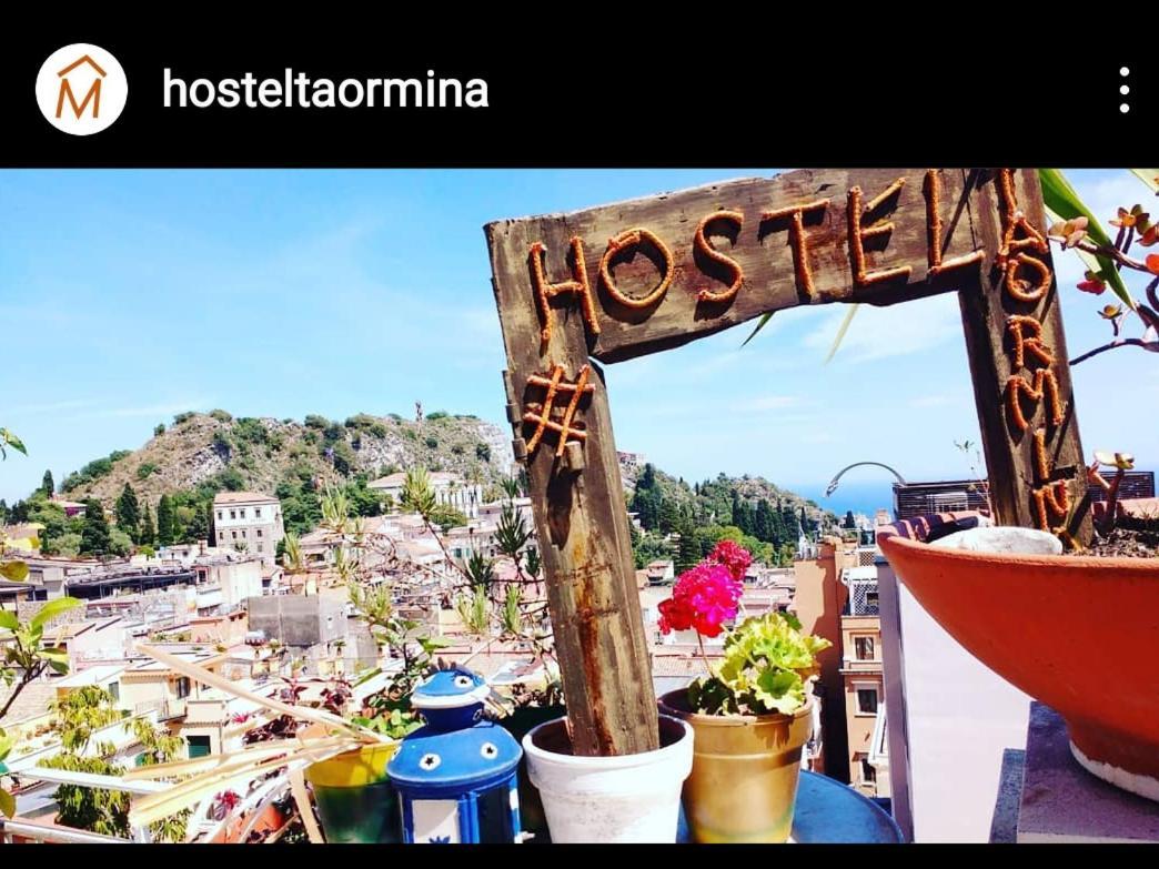 "Little Sicilian Home"-Room With A Private Bathroom & Kitchen -Fridge - And Shared A Beautiful Terrace On Hostel Taormina Center Bagian luar foto